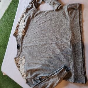 Alison Andrews Light Sweater